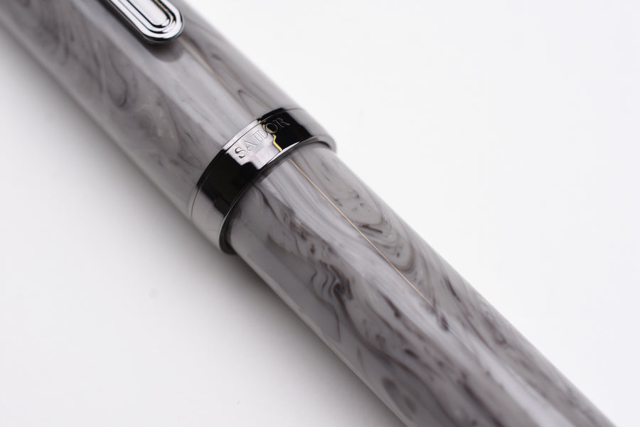 Sailor Luminous Shadow King of Pen Fountain Pen – Fog Gray – Limited Edition