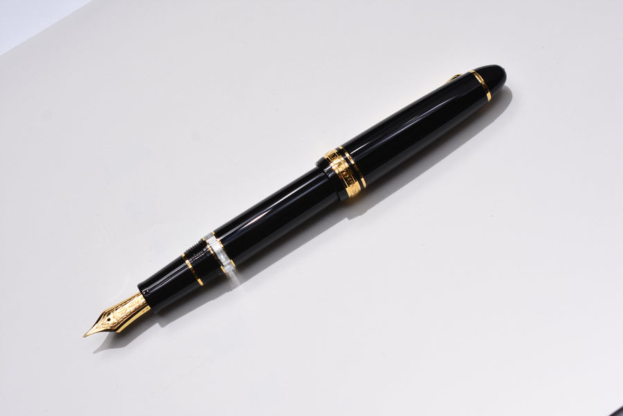 Sailor 1911 Large Realo - Black/Gold Trim