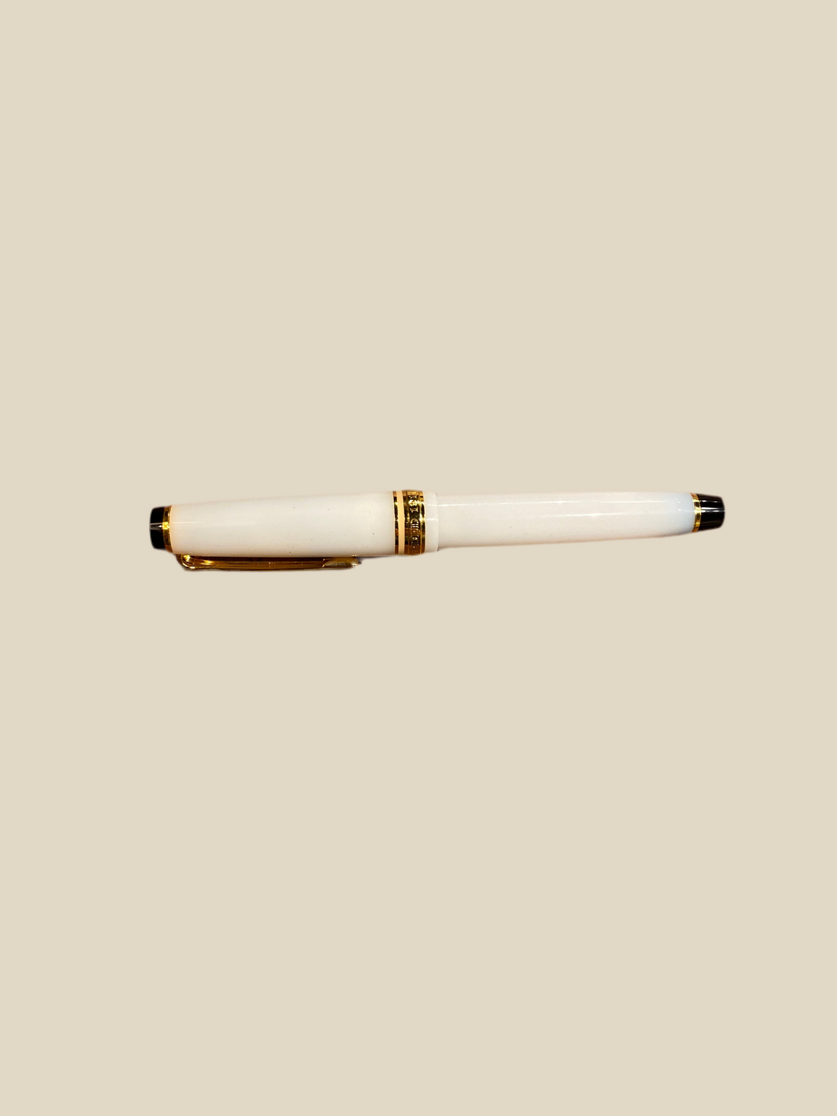 Sailor Pro Gear Slim Four Seasons - Shizuriyuki - White Lamé (In-Store Only)