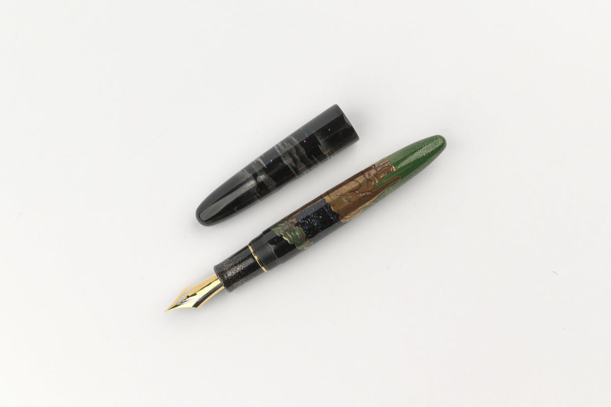Sailor King of Pen Maki-e Fountain Pen - Elephant in the Moonlight (Zou to Gekkou) - Limited Edition