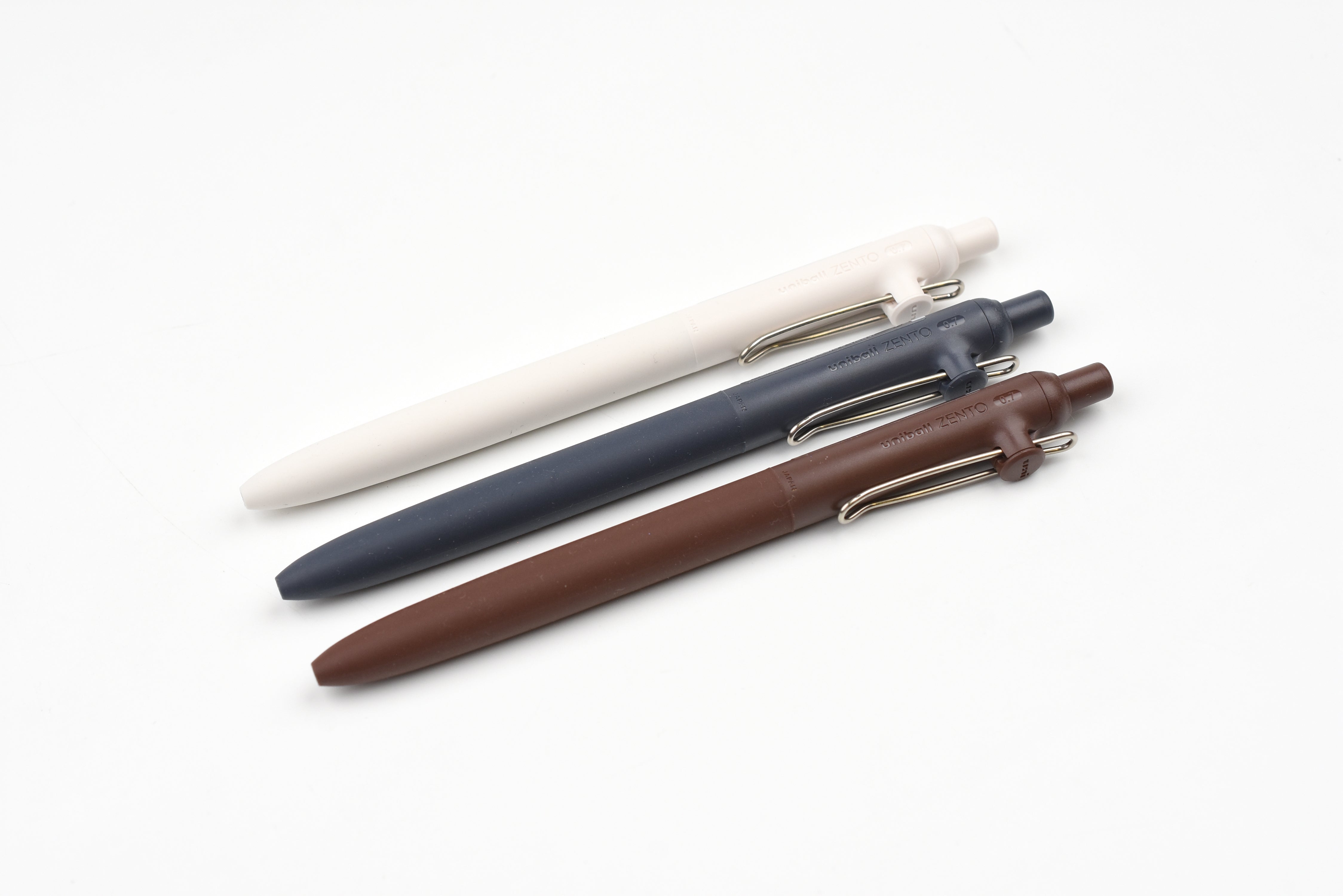 Uni ZENTO - Standard Model - 0.7mm