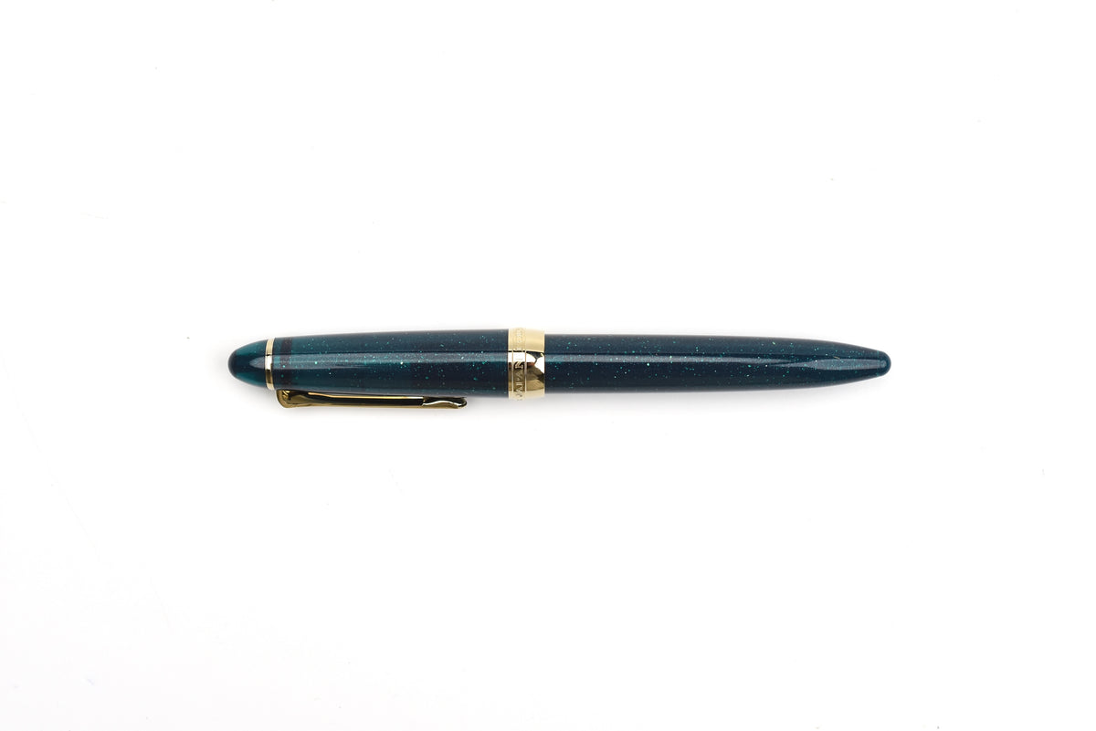 Sailor Fountain Pen Shikiori - Kusa Asobi - Yukiusagi (In Store Only)