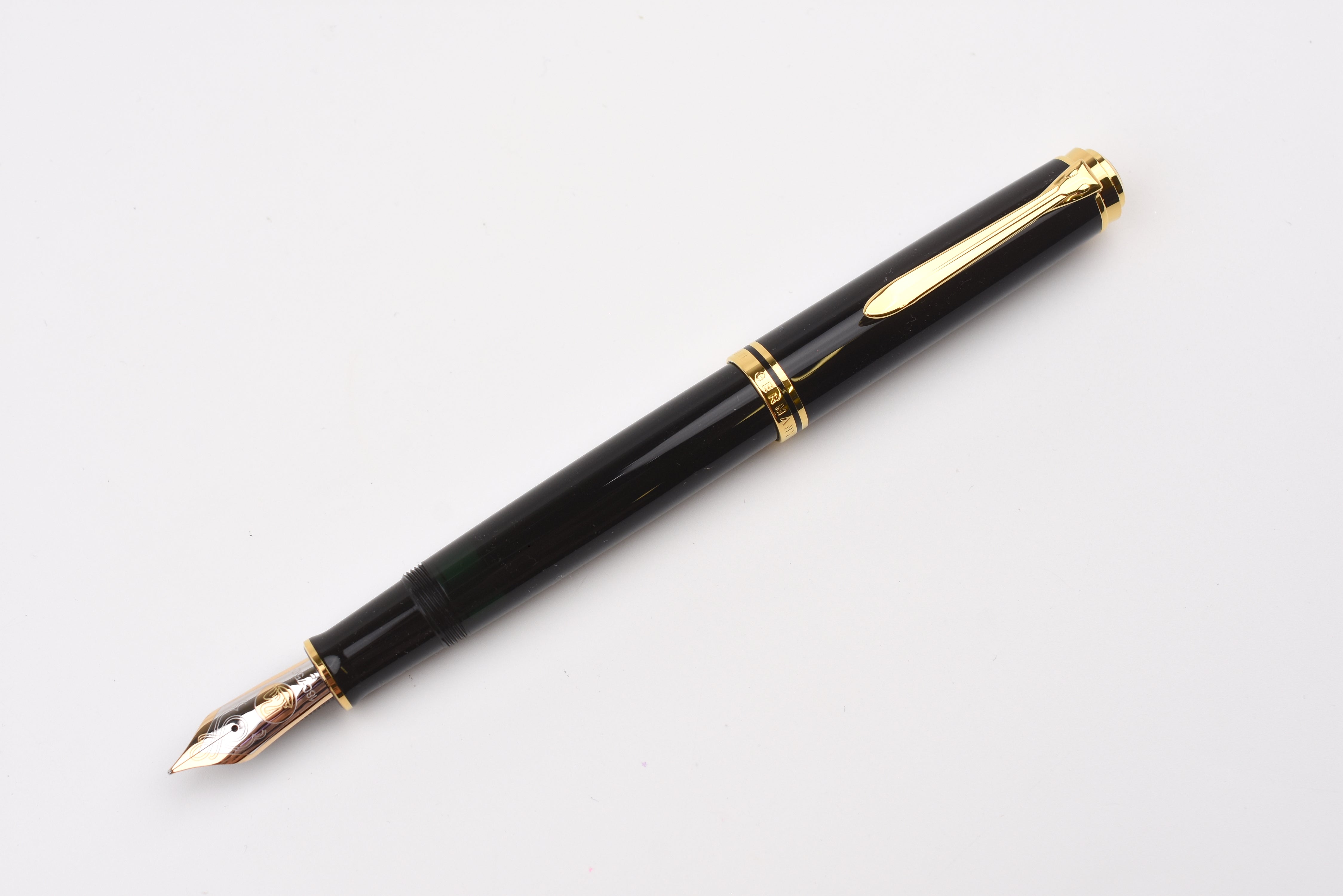 Pelikan M1000 Fountain Pen - Souverän - Black